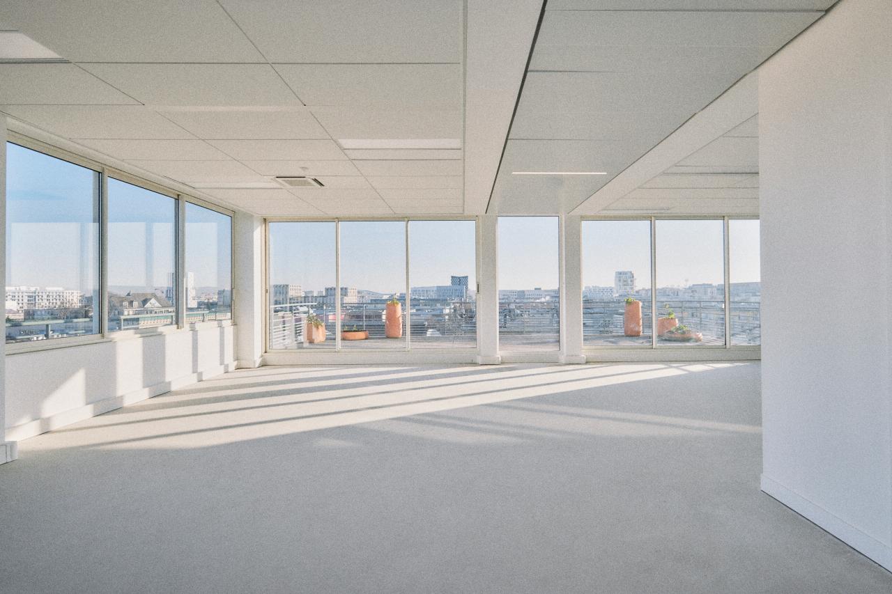 Bureau La Plaine Saint-Denis 2922m² Vente bureau La Plaine Saint-Denis Seine-Saint-Denis OVBUR2426975 7